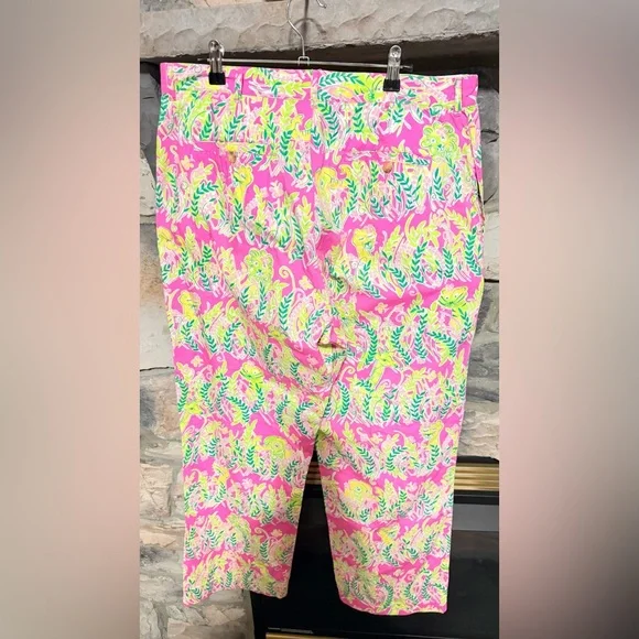 GREAT CONDITION Lilly Pulitzer Pink & Yellow Men's Pants Millionaire Row Print